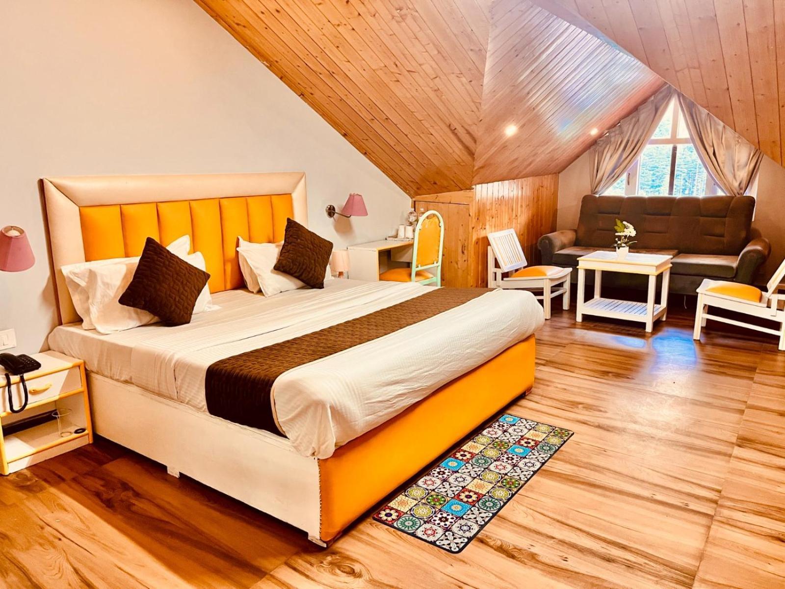 Hadimba Hill View By Hadimba Palace, Manali - Premium Room ! Family Hotel ! Parking ! Near Hadimba Temple Exterior foto