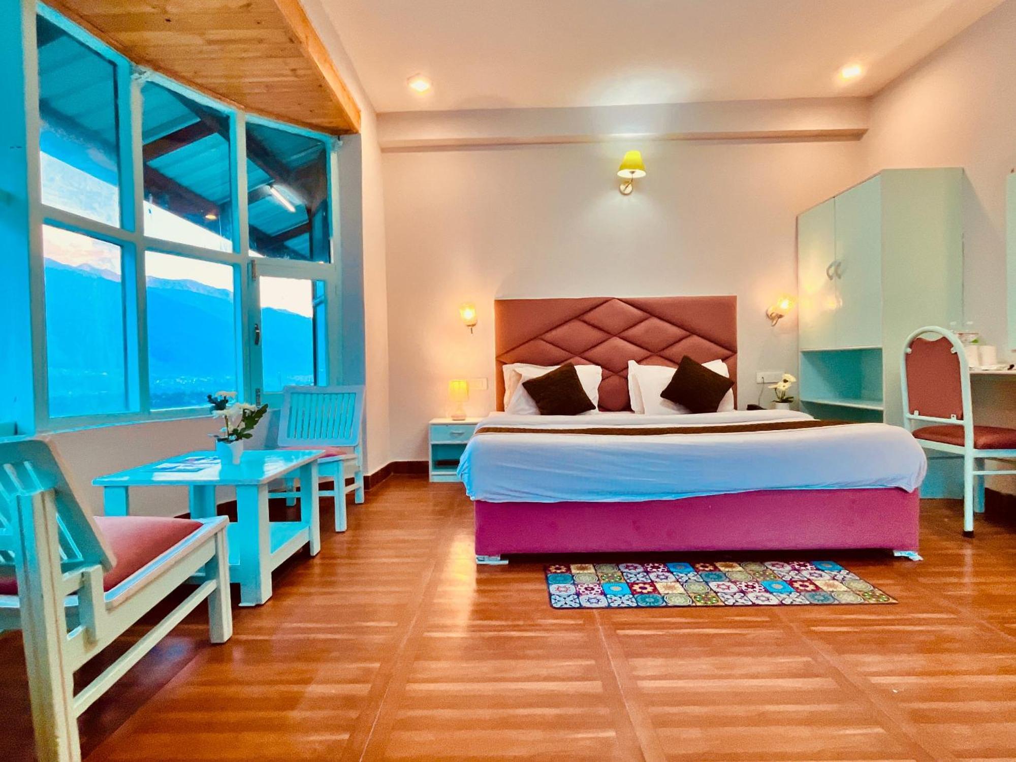 Hadimba Hill View By Hadimba Palace, Manali - Premium Room ! Family Hotel ! Parking ! Near Hadimba Temple Exterior foto