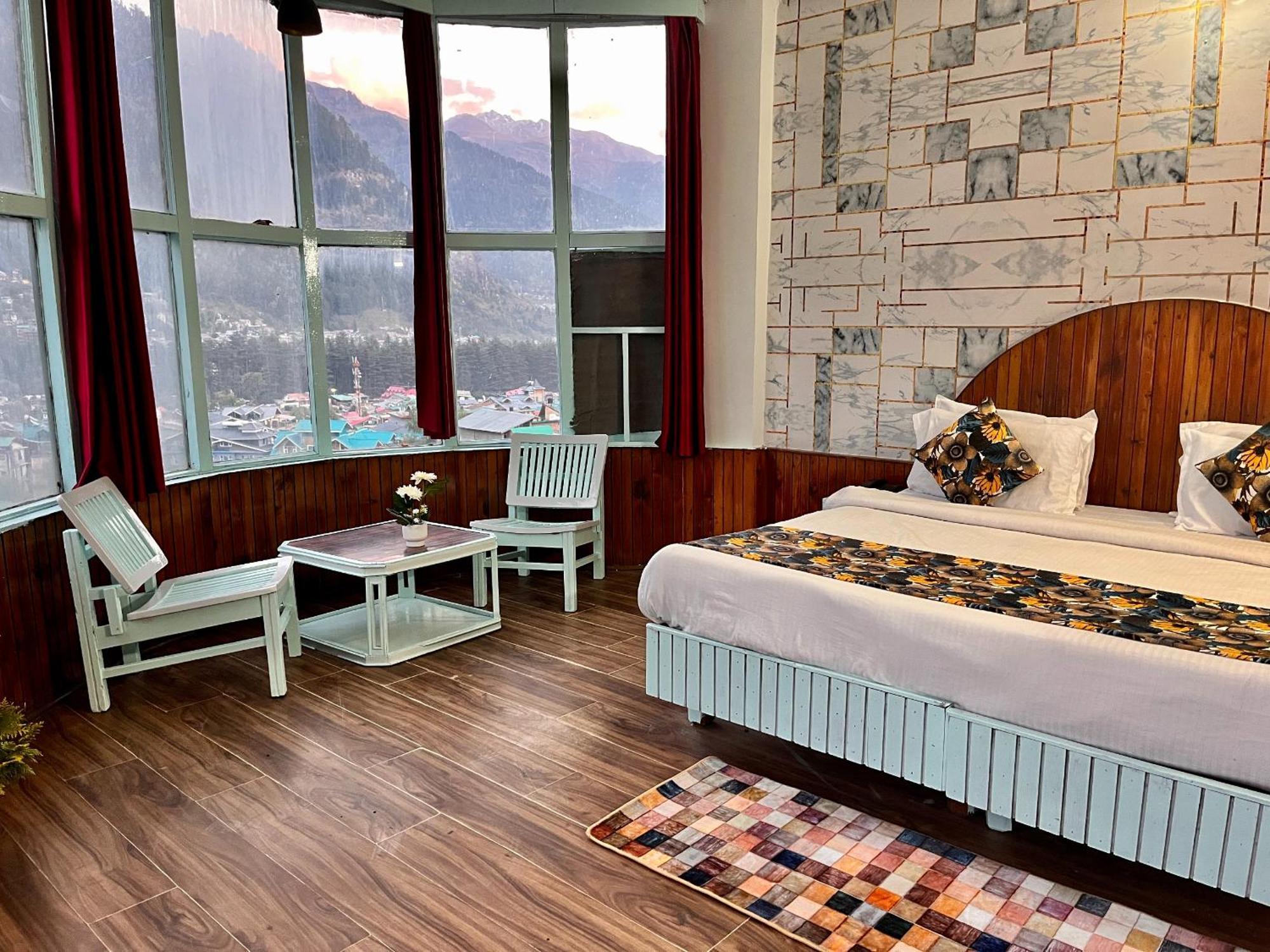 Hadimba Hill View By Hadimba Palace, Manali - Premium Room ! Family Hotel ! Parking ! Near Hadimba Temple Exterior foto